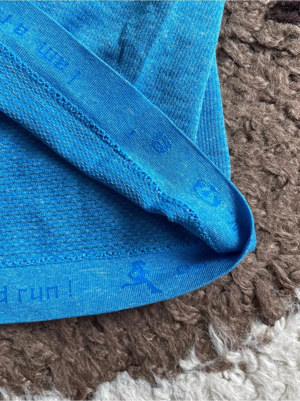 RARE Lululemon Run: Swiftly Tech V Neck Sz 8 In  Beach Blanket Blue